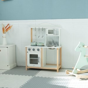 Cuisine enfant design bois robuste