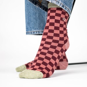 Chaussettes carreaux bordeaux et rose