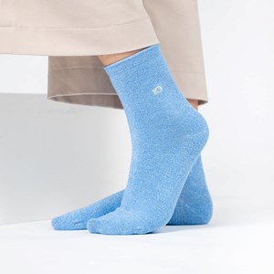 Chaussettes unies pailletées bleu clair