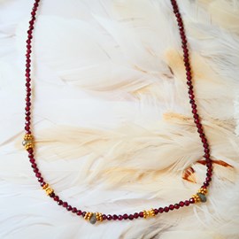 Collier grenat enza
