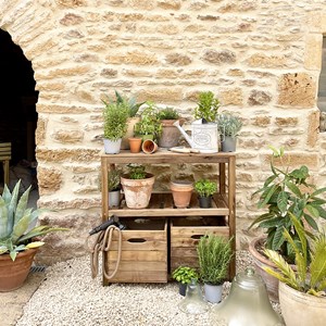 Table de rempotage, bacs de rangement