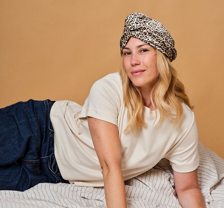 Turban en soie léopard 19 mo