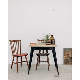 Hanna, la table d'appoint n°75