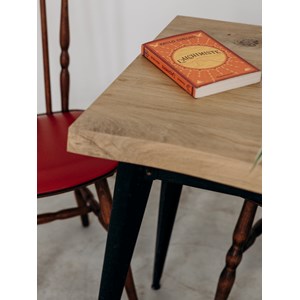 Hanna, la table d'appoint n°75