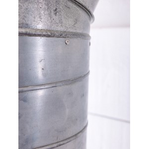 Bob, le bar en métal pompidou n°11